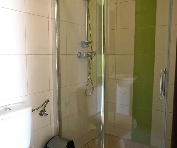 Goscinne - Hesjok Homestay